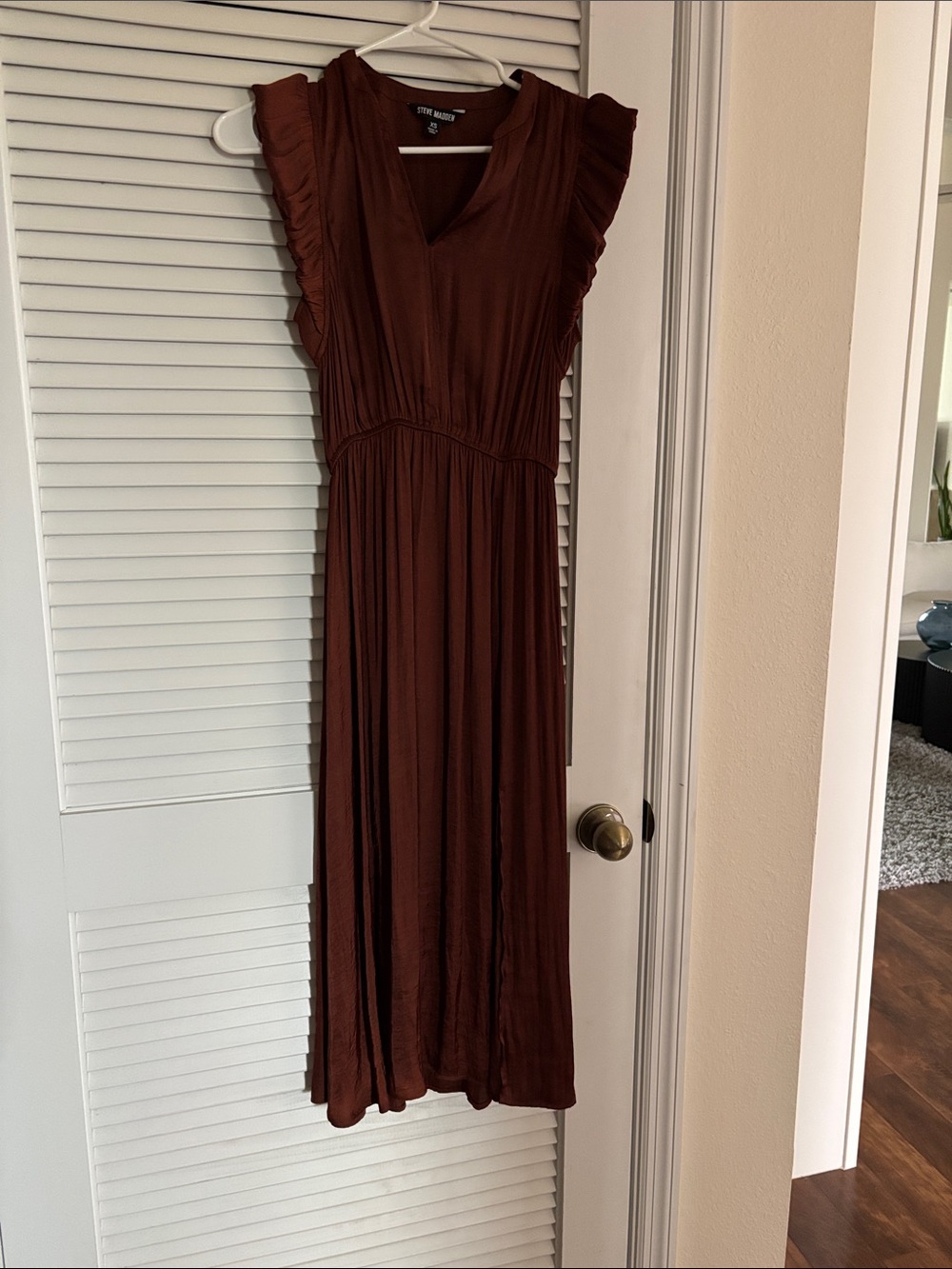 Steve Madden Chestnut Brown Ruffle-Sleeve Maxi Dress